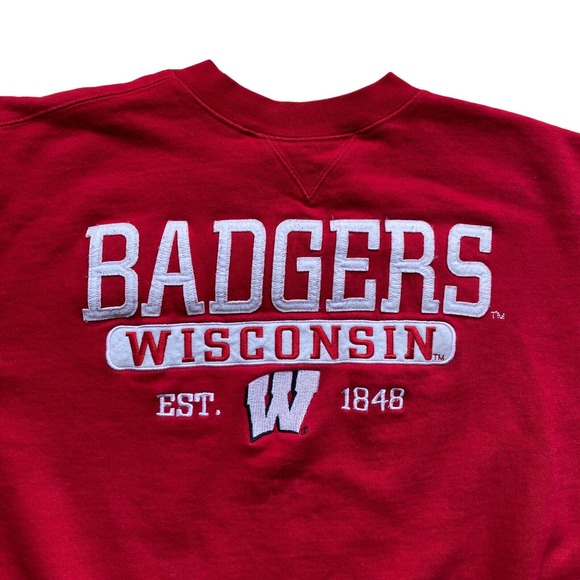 Varsity Classics Sweatshirt XL Crew Neck Wisconsin Badgers Red - Picture 2 of 4